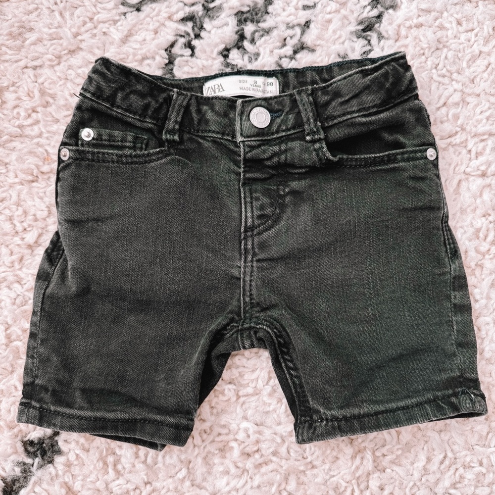 Zara Shorts - 3t